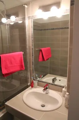 Salle de bains dans l'établissement Appartement Sampiero