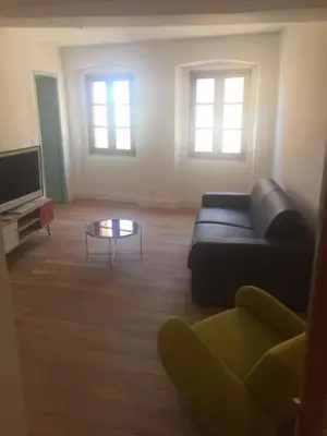 Télévision ou salle de divertissement dans l'établissement 15 rue du général carbuccia Ap