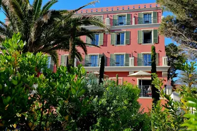 Jardin de l'établissement Hôtel Liberata & Spa