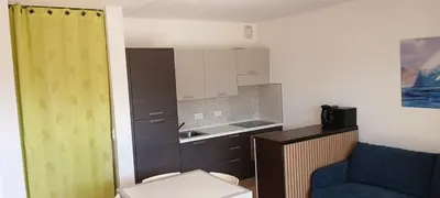 Cuisine ou kitchenette dans l'établissement Studio 4 personnes à Calvi, toutes commodités à pied