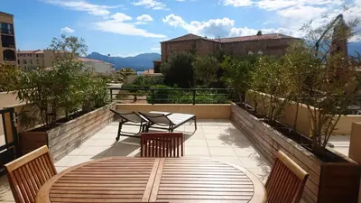 Vue générale sur la montagne ou vue sur la montagne depuis l'appartement