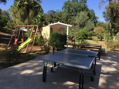 Tennis de table au sein de l'établissement Résidence EMILIA ou à proximité