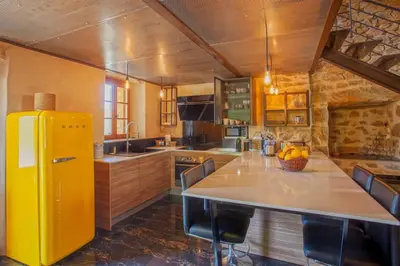 Cuisine ou kitchenette dans l'établissement Villa U Laziu