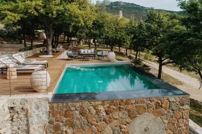 Piscine de l'établissement Villa U Laziu ou située à proximité