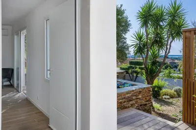 Piscine de l'établissement Villa Le Corps de Garde ou située à proximité