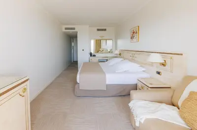 Un ou plusieurs lits dans un hébergement de l'établissement Hotel Corsica & Spa Serena