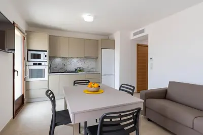 Cuisine ou kitchenette dans l'établissement Domaine A Marella