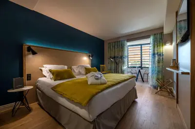 Un ou plusieurs lits dans un hébergement de l'établissement Best Western Montecristo-Bastia