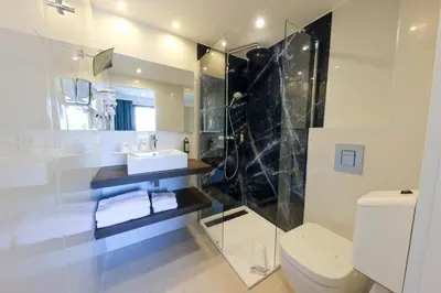 Salle de bains dans l'établissement Hotel Saint Christophe