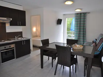 Cuisine ou kitchenette dans l'établissement Apartment in Moriani-Plage near the Beach