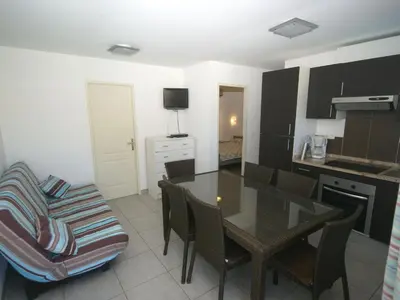 Cuisine ou kitchenette dans l'établissement Apartment in Moriani-Plage by the Beach