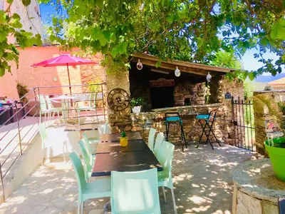 Restaurant ou autre lieu de restauration dans l'établissement Gîte Emma