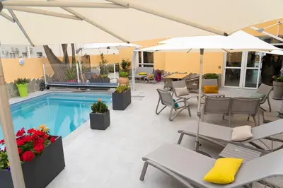 Piscine de l'établissement Hôtel A casa di Maria Cicilia ou située à proximité