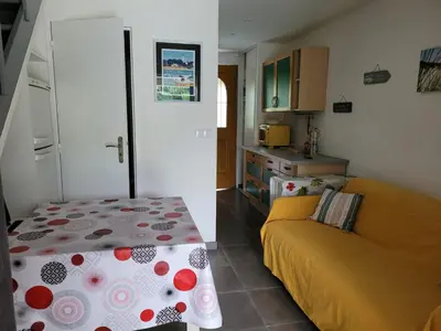 Un ou plusieurs lits dans un hébergement de l'établissement Mini villa au bord de la mer, proche Moriani (Corse)