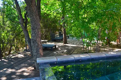 Piscine de l'établissement Maison de la Vigne ou située à proximité