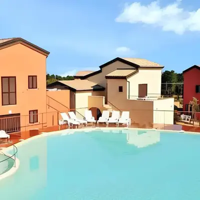 Maison en campagne près de Belgodère avec piscine partagée.