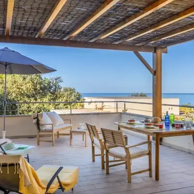 Casa Mediterranio