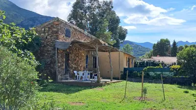 Vue générale sur la montagne ou vue sur la montagne depuis la maison de vacances