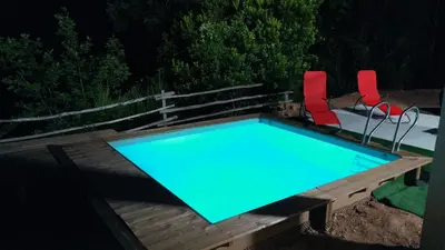 Piscine de l'établissement Corse et Zen VILLA SUR LES BOIS 85m2 5à7 pers ou située à proximité