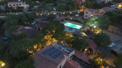 Piscine de l'établissement La Bergerie ou située à proximité