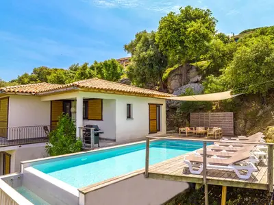 Piscine de l'établissement Domaine Bagia Donne ou située à proximité