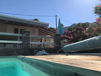 Piscine de l'établissement CHAMBRE HOTES CARPE DIEM ou située à proximité