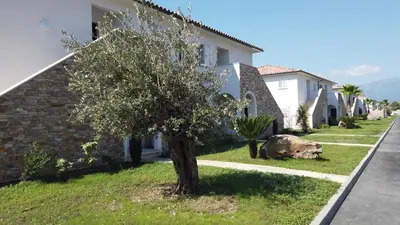 Jardin de l'établissement A SUARA LINDA