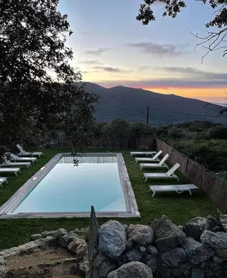 Vue générale sur la montagne ou vue sur la montagne depuis l'appartement
