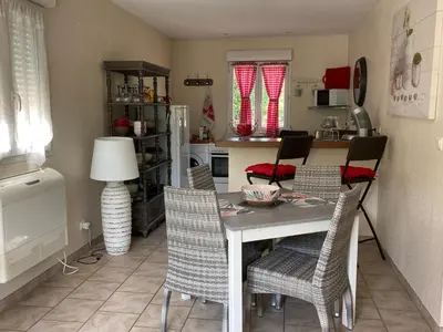 Cuisine ou kitchenette dans l'établissement Appartement PALAZZI 1