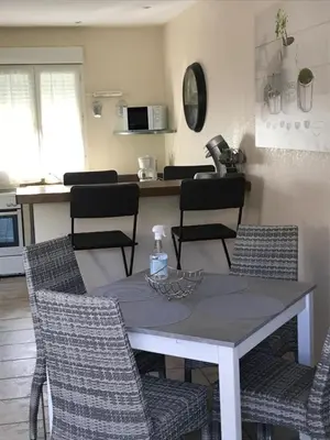 Cuisine ou kitchenette dans l'établissement Appartement PALAZZI 1