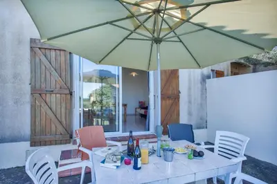 Boissons dans l'établissement Domaine Bollaccia - Casa Ostriconi