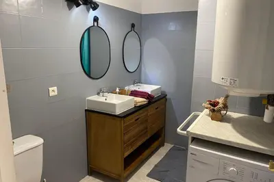 Salle de bains dans l'établissement Domaine Bollaccia - Casa Caruchettu
