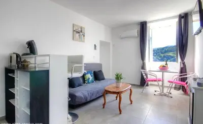 Cuisine ou kitchenette dans l'établissement Gite Casa di Emma