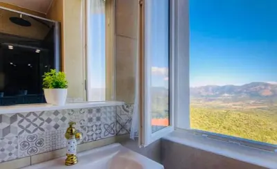 Vue générale sur la montagne ou vue sur la montagne depuis l'appartement