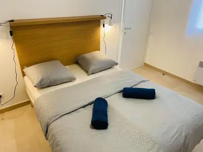 Un ou plusieurs lits dans un hébergement de l'établissement Résidence Marina Di Bravone