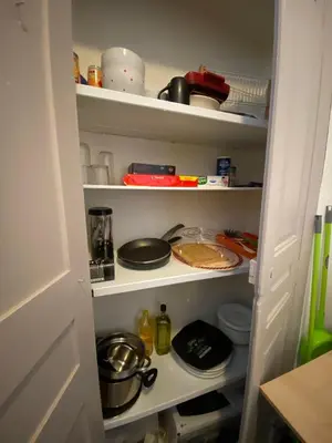 Cuisine ou kitchenette dans l'établissement Charmant T1 plein centre Corte au 13 cours paoli wifi gratuit calme lumineux