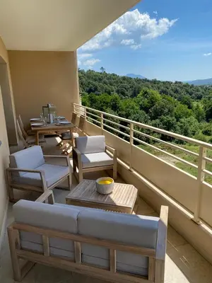 Balcon ou terrasse dans l'établissement Appartements de Standing - Panate