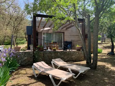 Jardin de l'établissement Caselena , un havre de paix en Balagne