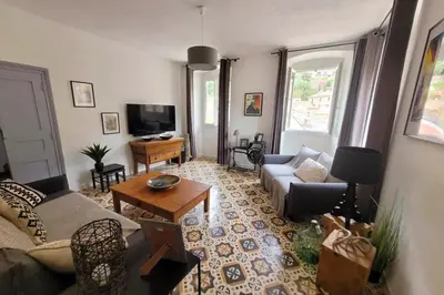 Télévision ou salle de divertissement dans l'établissement Casa Torra