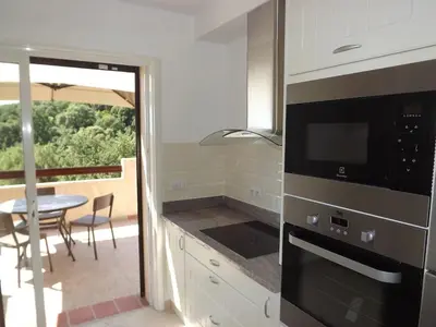 Cuisine ou kitchenette dans l'établissement LES TERRASSES D ACQUACITOSA