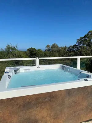 Piscine de l'établissement LES TERRASSES D ACQUACITOSA ou située à proximité