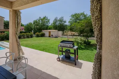 Jardin de l'établissement Villa Camille
