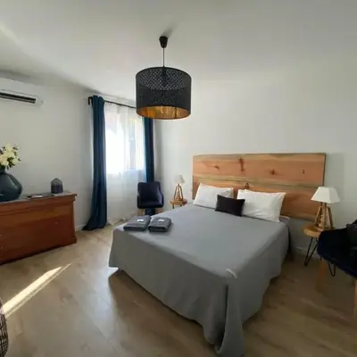 Appartement calme avec terrasse proche du centre ville et de la mer