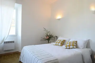 Un ou plusieurs lits dans un hébergement de l'établissement Au coeur du Village de Lucciana
