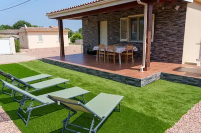 Jardin de l'établissement Locations l'Inzecca