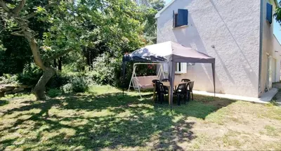 Jardin de l'établissement Gite Libecciu