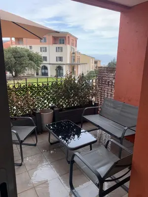 Balcon ou terrasse dans l'établissement Erbalunga Magnifique t2 4pers