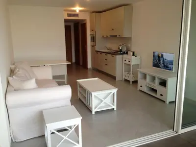 Cuisine ou kitchenette dans l'établissement Residence Nayah-Maria
