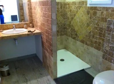 Salle de bains dans l'établissement Domaine Casa Andria