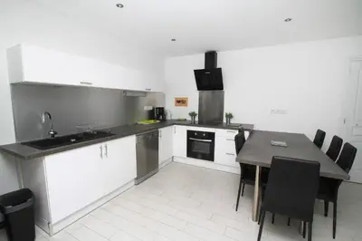 Cuisine ou kitchenette dans l'établissement Cap CORSE URIBELLINU 2, vue Mer Montagne